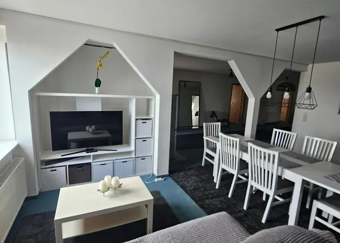 6 bedroom Private APARTMENT&Lounge