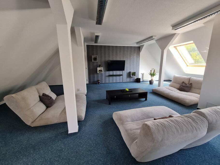 Apartment 6 Bedroom Private Apartment&lounge *